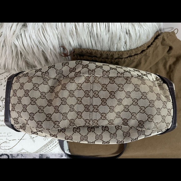 Authentic GG Gucci Canvas Abbey Tote - Picture 6 of 16